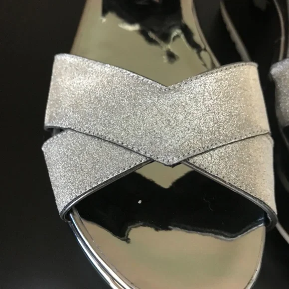 Stuart Weitzman Crosspath Pewter Glitterati Platform Sandals .NWT. Size 7N - Picture 3 of 9